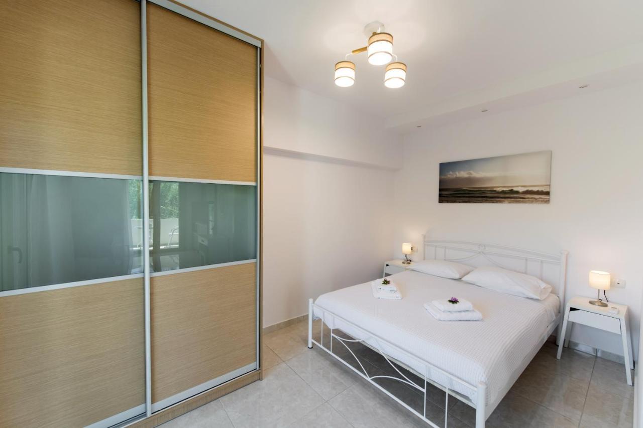 Bounatsa Studios & Apartments ニドリ エクステリア 写真