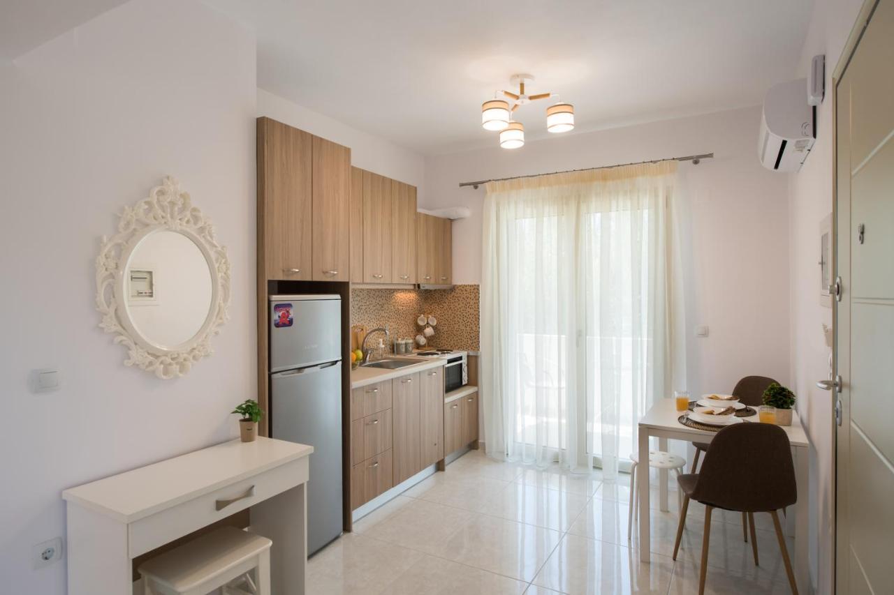 Bounatsa Studios & Apartments ニドリ エクステリア 写真